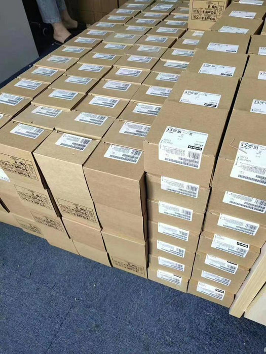 Siemens 6ES7332-8TF01-0AB0 PLC Controller Module