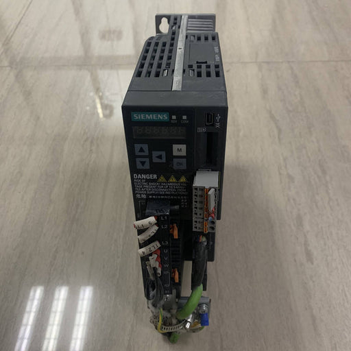 Siemens 6SL3210-5FE10-4UF0 Servo Motor