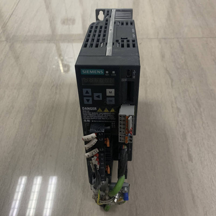 Siemens 6SL3210-5FE10-4UF0 Servo Motor