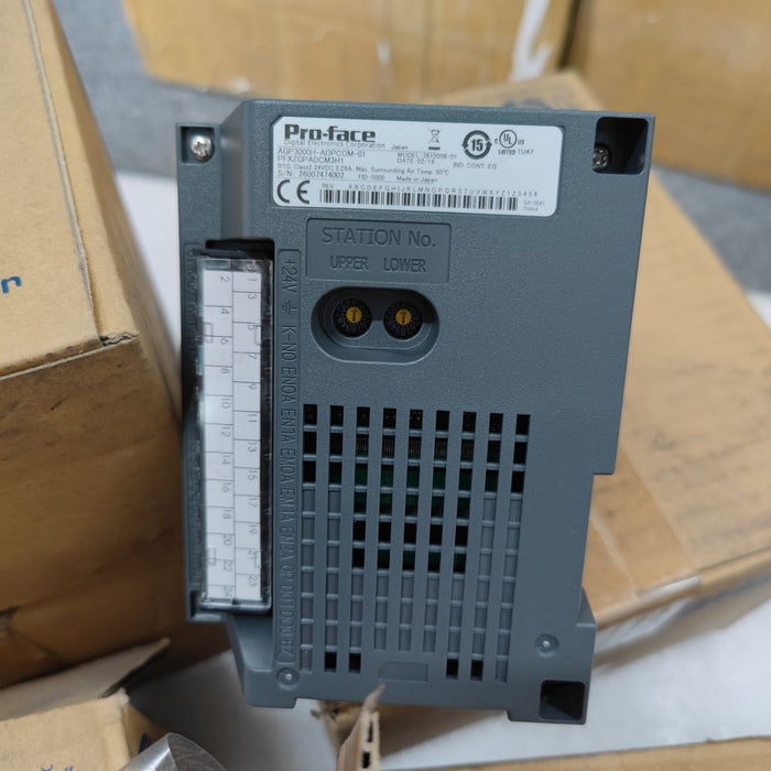 1PC Pro Face AGP3000H-ADPCOM-01 Used