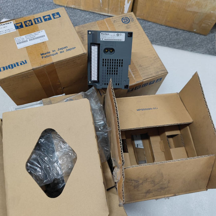 1PC Pro Face AGP3000H-ADPCOM-01 Used