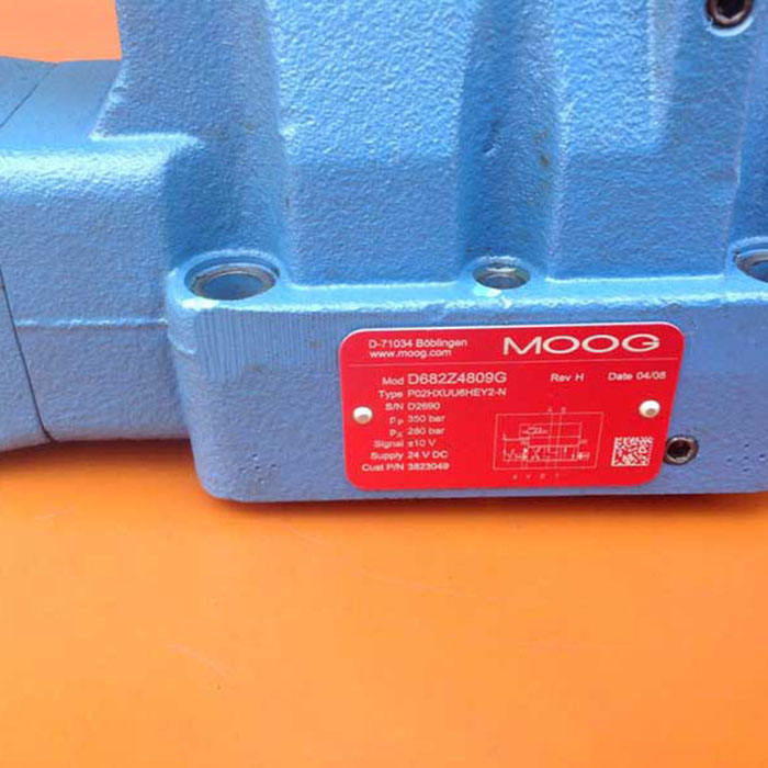 Moog Servo Valve D682Z4809G USED & NEW