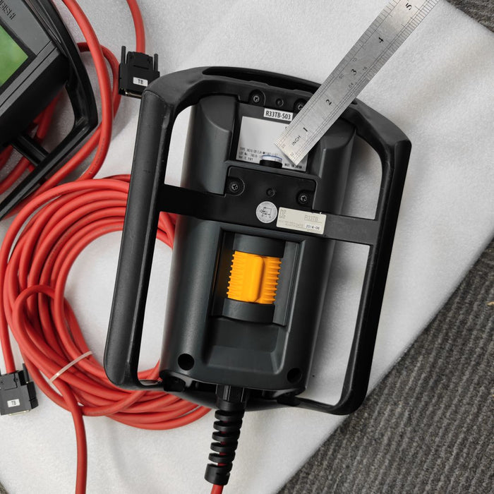 Mitsubishi HG1U-SB12JH-MK1382-S7 Programmable Robot Teach Pendant Controller