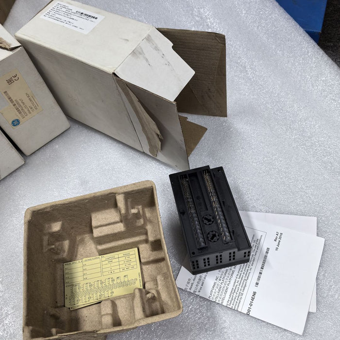 IC200ALG320J Analog Output Module 12 Bit Brand New