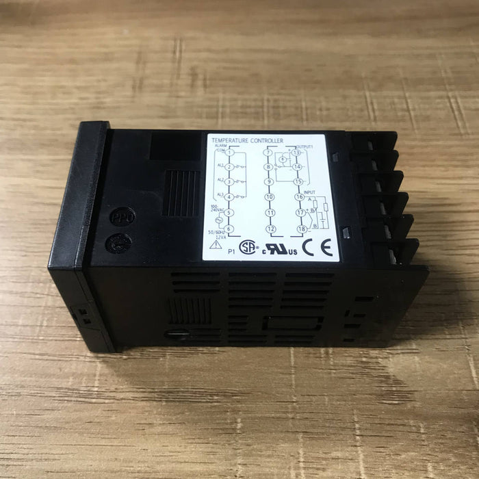 Fu Ji Fu JiThermostat Temperature Controller PXR4TAY1-8W000-C New