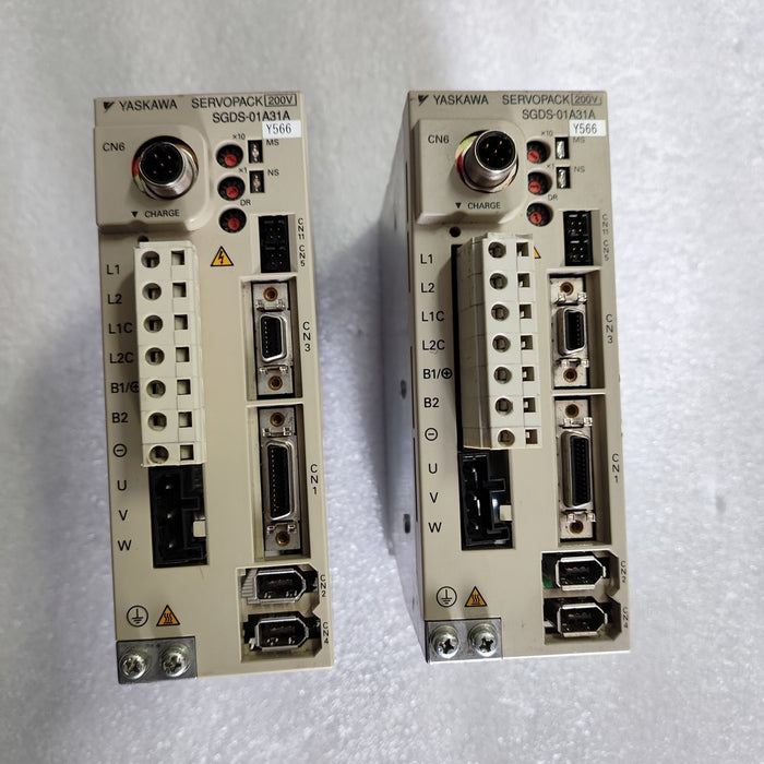 1PC YASKAWA SGDS-01A31AY566 Used