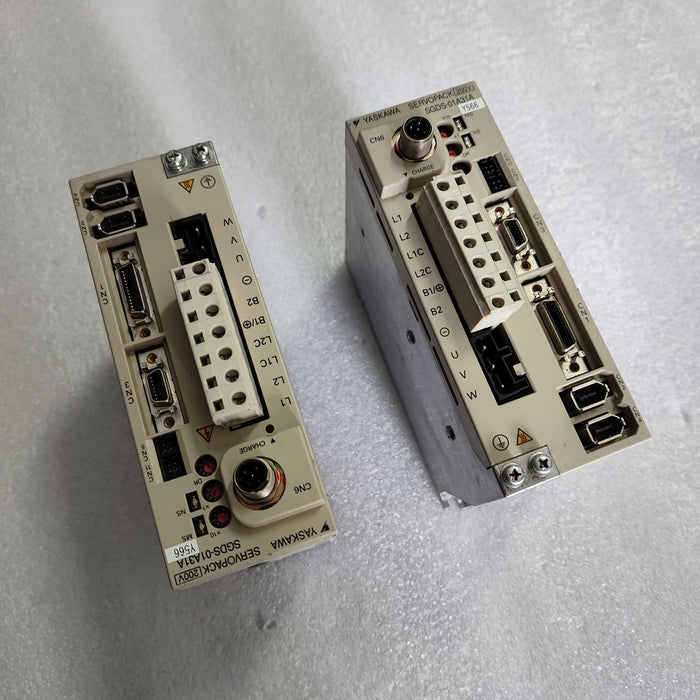 1PC YASKAWA SGDS-01A31AY566 Used